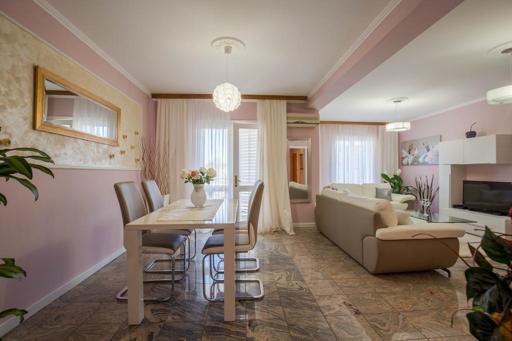 Apartments Ragusa Rovinj Exterior photo