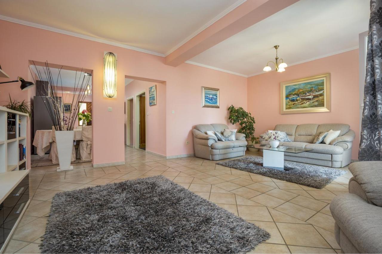 Apartments Ragusa Rovinj Exterior photo